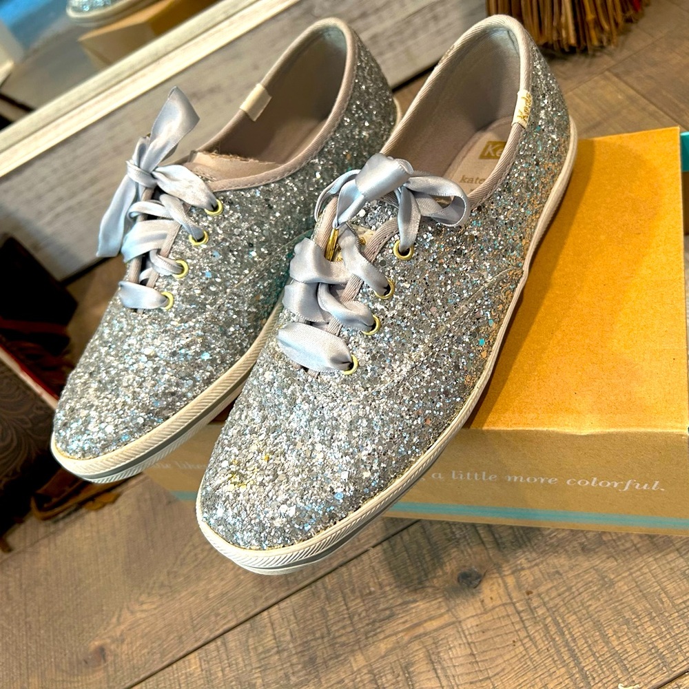 Keds for KATE SPADE metallic silver glitter shoes size 7. Great Condition!